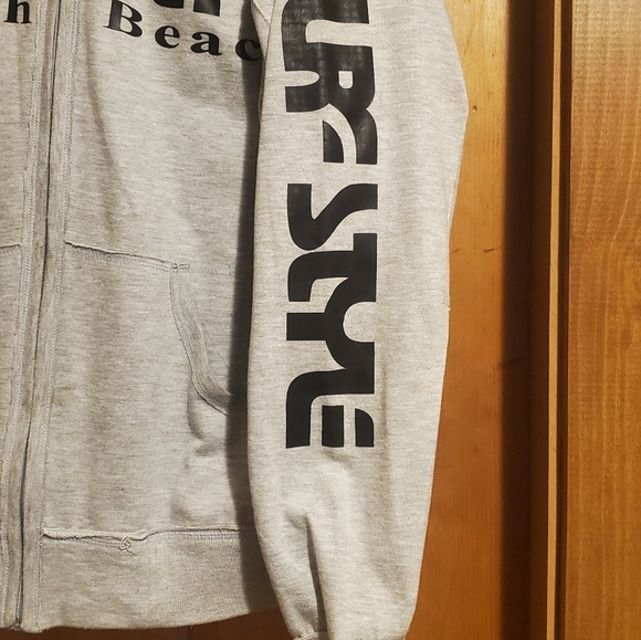 Gray Zip-Up Hoodie with Black Print Surf Style South Beach - Picture 3 of 5